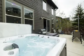 Hot Tub, BBQ, & Pet-Friendly! Jordanelle 825 - Image 2