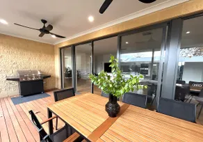 Two William - Modern Living - Image 3