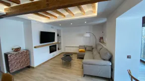 170 m2 tourist apartment in Plaça Porxada de Bagà - Image 2