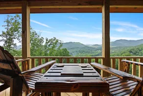 270° Mountain Views at EverLight Mountain Escape - Image 2