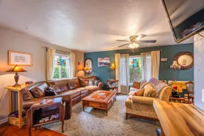 Artful Abode in the heart of Fayetteville, WV - Image 3