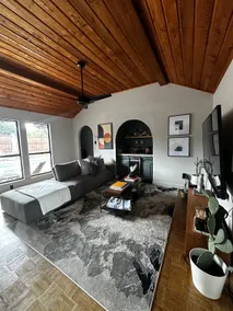 Chic and Cozy Home with a Pool and BBQ - Image 2