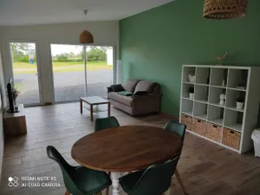 1-bedroom cottage with hot tub - Image 5