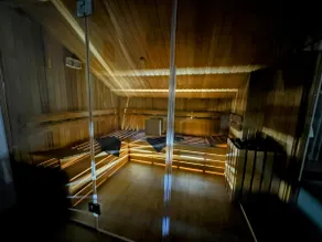 Spacious loft with sauna - Image 2