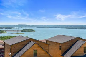 Lakeview Home: HotTub, Pool Access, Gym, Firepit - Image 3