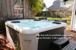 Walking distance to Old town with hot tub - Image 2