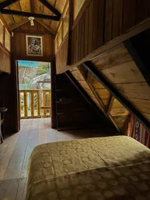 Puyo Treehouse Cabin - Image 3