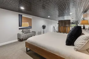 Industrial-Chic Loft-King Bed & Natural Light - Image 5