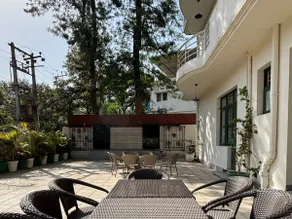Calm urban hideaway, Pet-friendly 2BHK - Image 3
