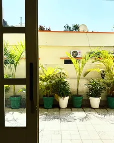 Calm urban hideaway, Pet-friendly 2BHK - Image 4