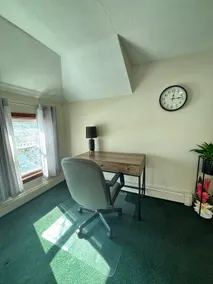 Spacious apartment with balcony, sleeps 5 - Image 5
