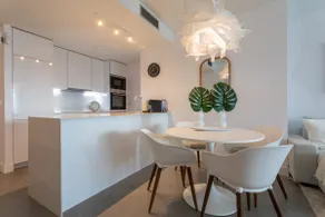Luxury Seaview Resort Apartment - Image 4