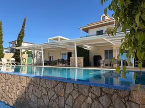 Appartamento Abelha con vista mare, piscina a sfioro, giardino comune e Wi-Fi - Image 2