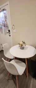 Newly renovated studio private entrance for 2. - Image 5
