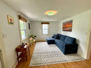 The Boho Bungalow Fenced Yard-Pet Friendly/No Fee! - Image 3