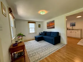 The Boho Bungalow Fenced Yard-Pet Friendly/No Fee! - Image 4