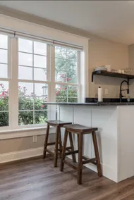 Studio Apartment with Farm Views - Image 5