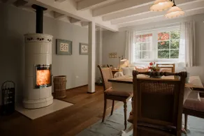Swedish cottage & poetic garden - Image 5