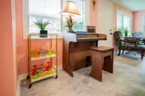 The Great Gatsby Pink Flamingo Lounge Retreat! - Image 2