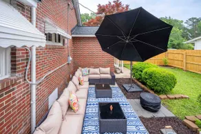 The Great Gatsby Pink Flamingo Lounge Retreat! - Image 4