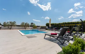 Die schöne Villa Maris mit Pool und Jacuzzi - Image 4
