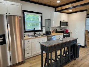Cozy Lake Time Retreat - Image 5