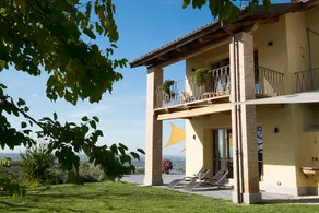 Villa in the Langhe with park, pool, Starlink, and wifi - Image 4
