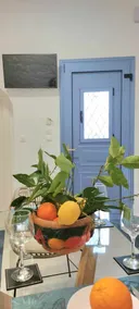 Small Quiet House ll - Image 3