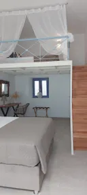Small Quiet House ll - Image 4