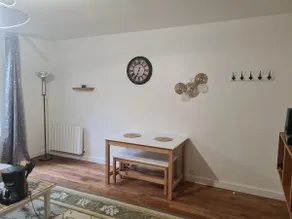 bright and spacious apartment 2 minutes from Paris. - Image 3