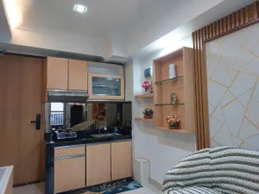Comfortable and spacious 1 bedroom apartment, near the airport, with city view - Image 3