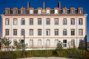 Le Monarque - Parking - Image 5