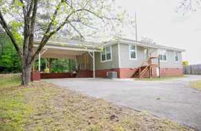 Nice peaceful and spacious home - Image 4