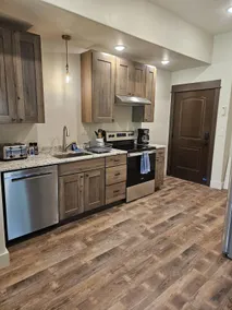 Relax in Style! Kitchen, Included Parking - Image 3