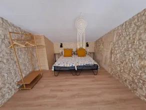 The spacious yellow cottage, the barn - Image 4