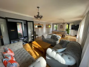 Bungalow on the Canal - Image 2