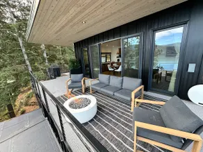 Luxury Lake View with Sauna - Image 3