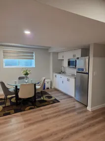 M & U Guest Suite II - Image 4