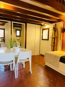 Surfer fisherman's villa - Image 2