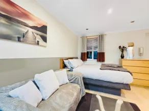 Quaint studio flat in Harrow - Image 2