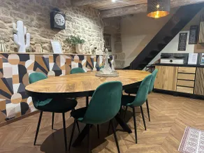 Romantic Getaway with Private Jacuzzi in Uzès - Image 4