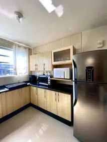 Spacious and cozy 3-bedroom apartment - Image 5