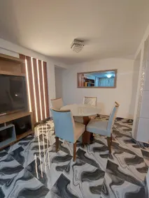 Exclusive apartment with ocean and pier views - Image 2