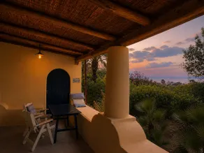 Private garden oasis: Casa Scirocco Glicine - Image 4