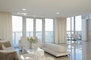Luxury Penthouse above the lakes, 230 m2, 2x garage - Image 3