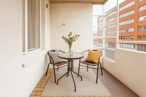 Comfortable and modern home - in a good location - Image 5