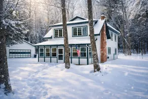 Lakeside Cottage with sand beach & fireplace! - Image 4