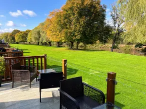 Riverbank Lodge - Image 4