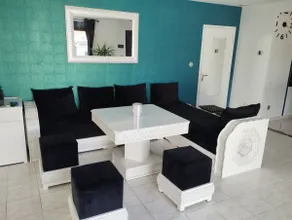 Charming Villa - Image 5