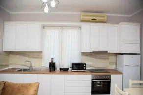 Siar's 2 double bedrooms entire luxury apartment. - Image 4